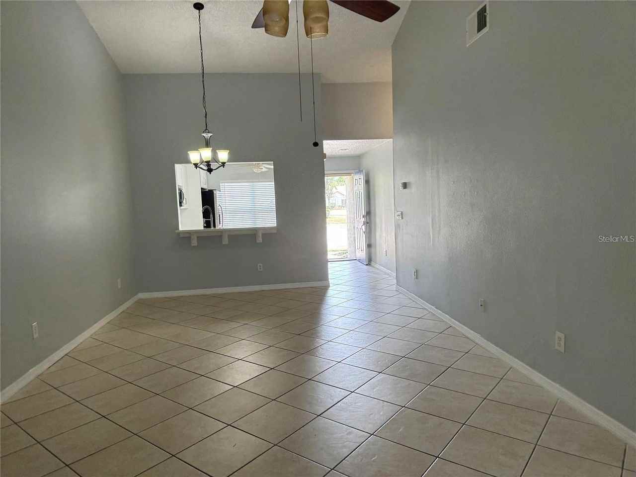 2194 Cypress Bay Blvd - Photo 5 of 14