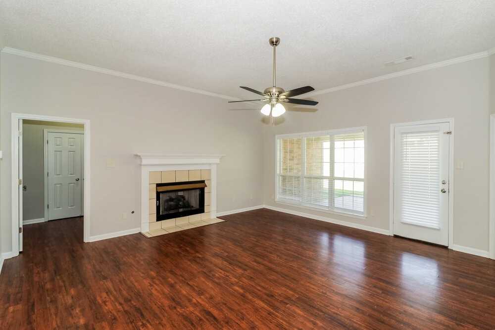 288 Mayhurst Ln - Photo 5 of 17
