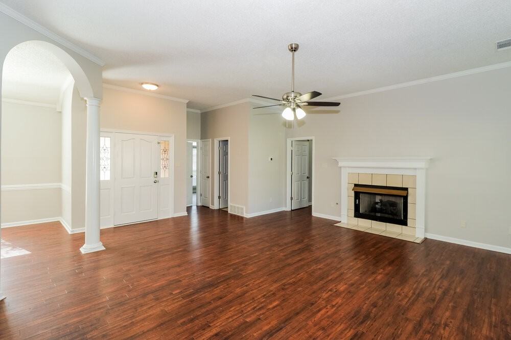 288 Mayhurst Ln - Photo 6 of 17
