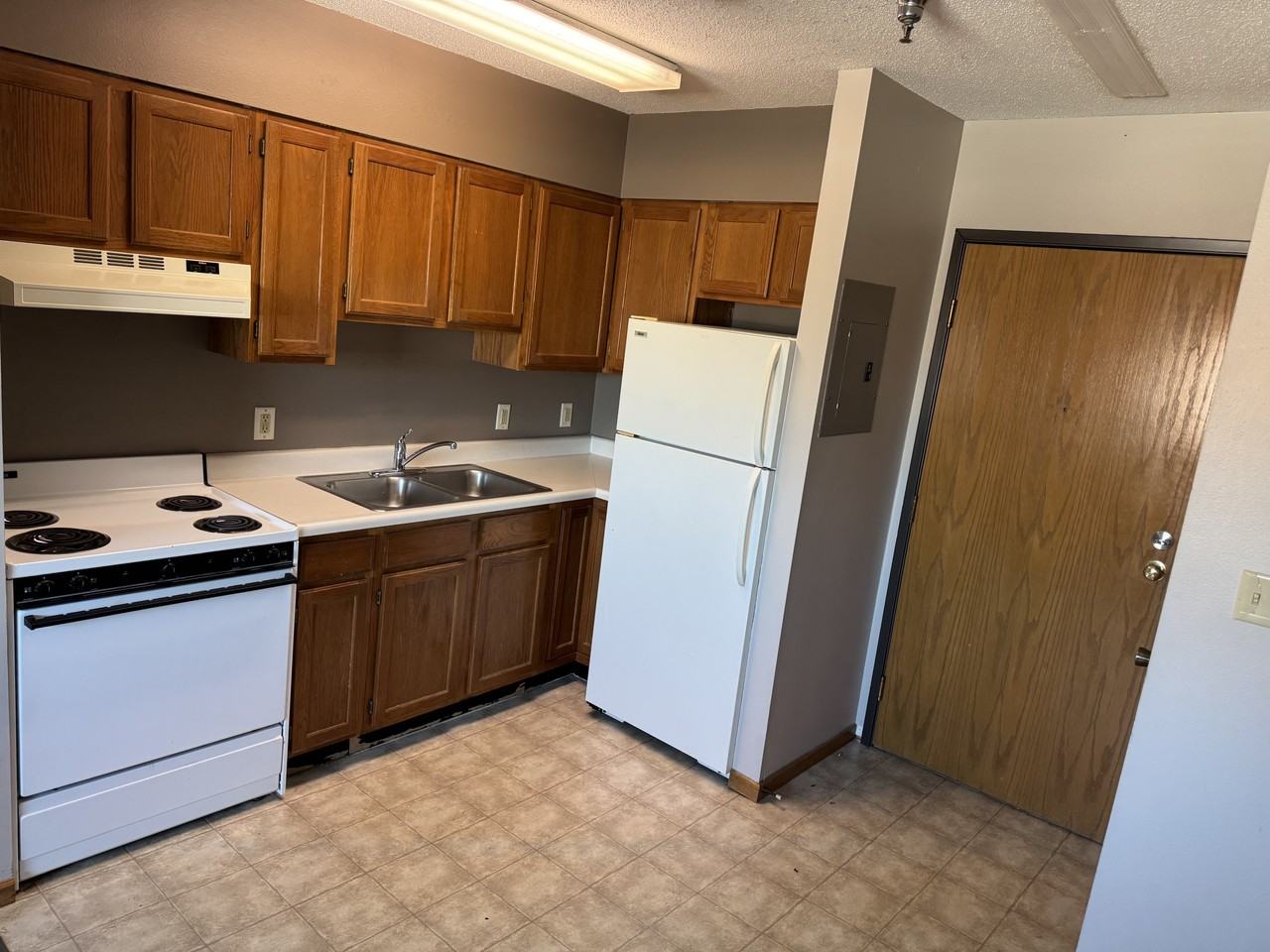 417 N Main St #204 - Photo 2 of 6