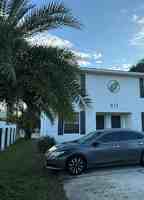 featured image of 813 W Brevard St #2