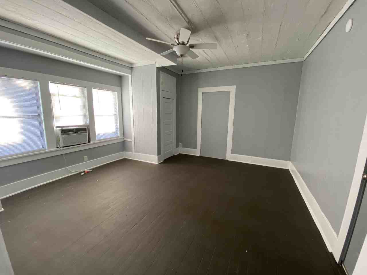 1116 N Bell Ave #5 - Photo 5 of 10