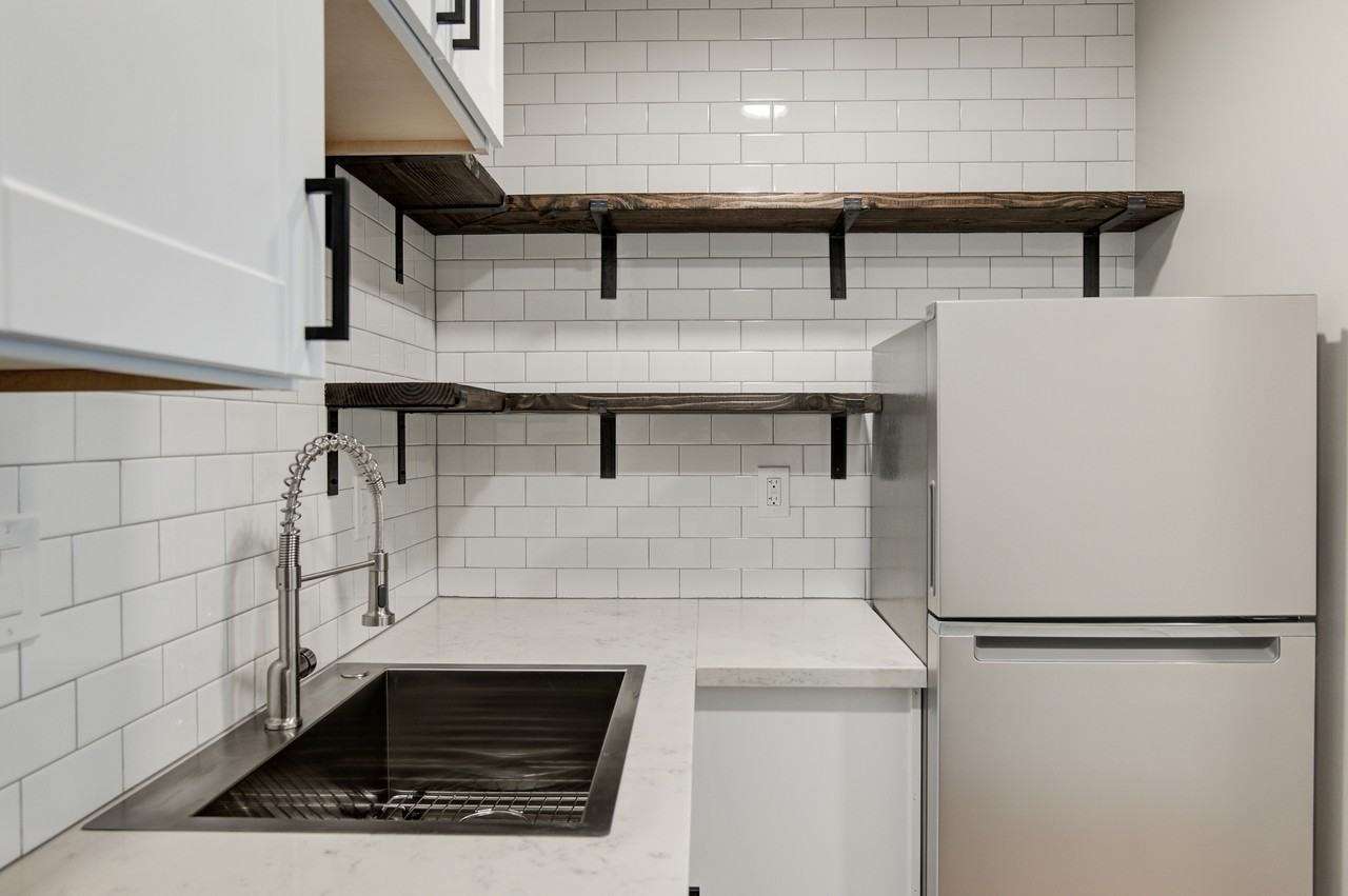 1606 E Catalina Dr #B - Photo 5 of 19