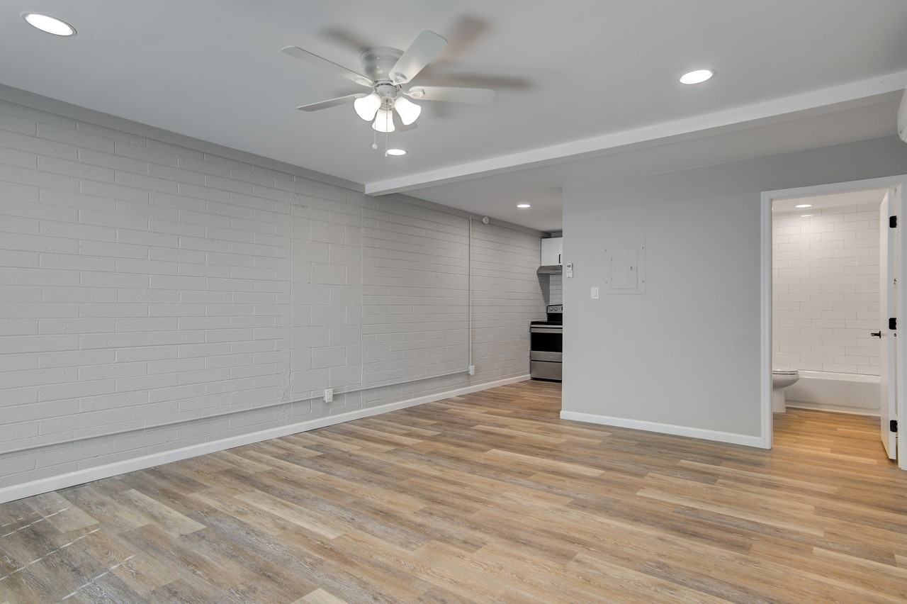 1606 E Catalina Dr #B - Photo 7 of 19