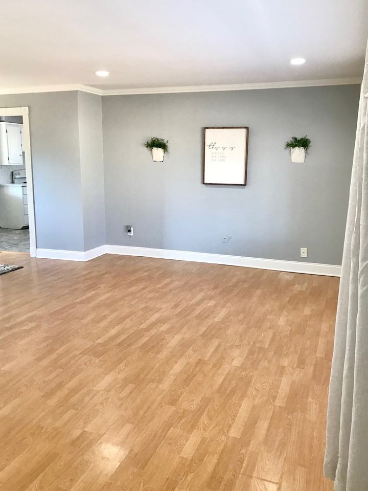 2132 Fremont Dr - Photo 2 of 28