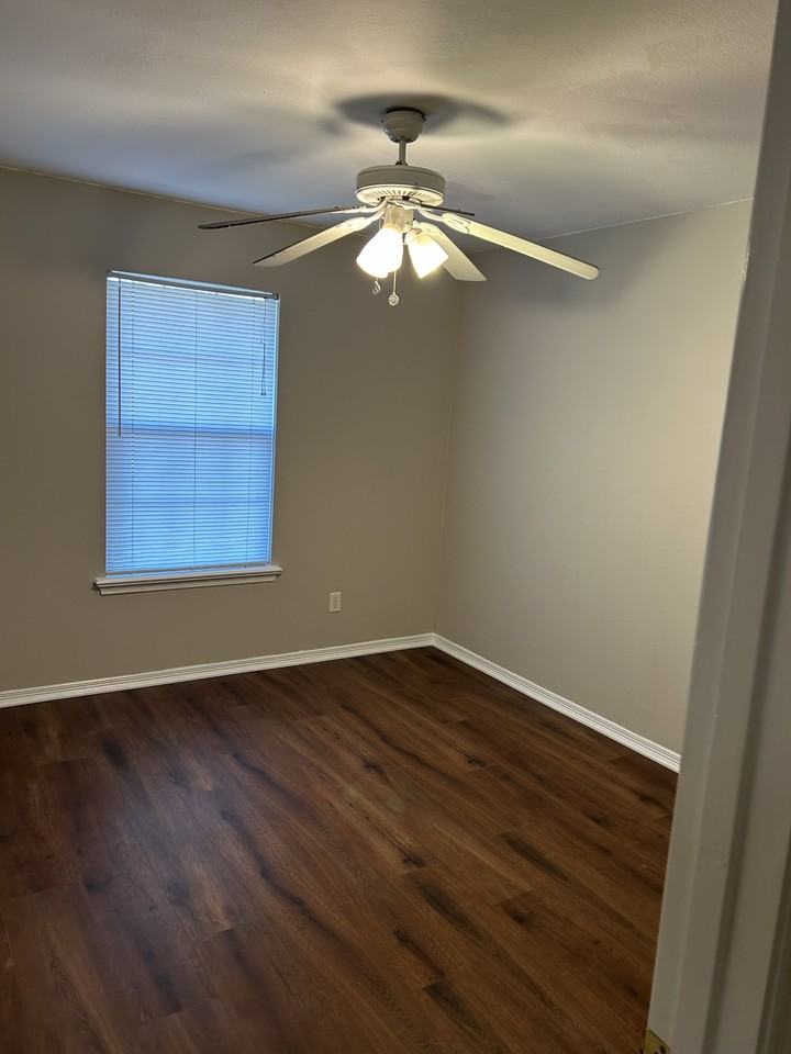 1215 Pine Hill Dr #1215 - Photo 7 of 10