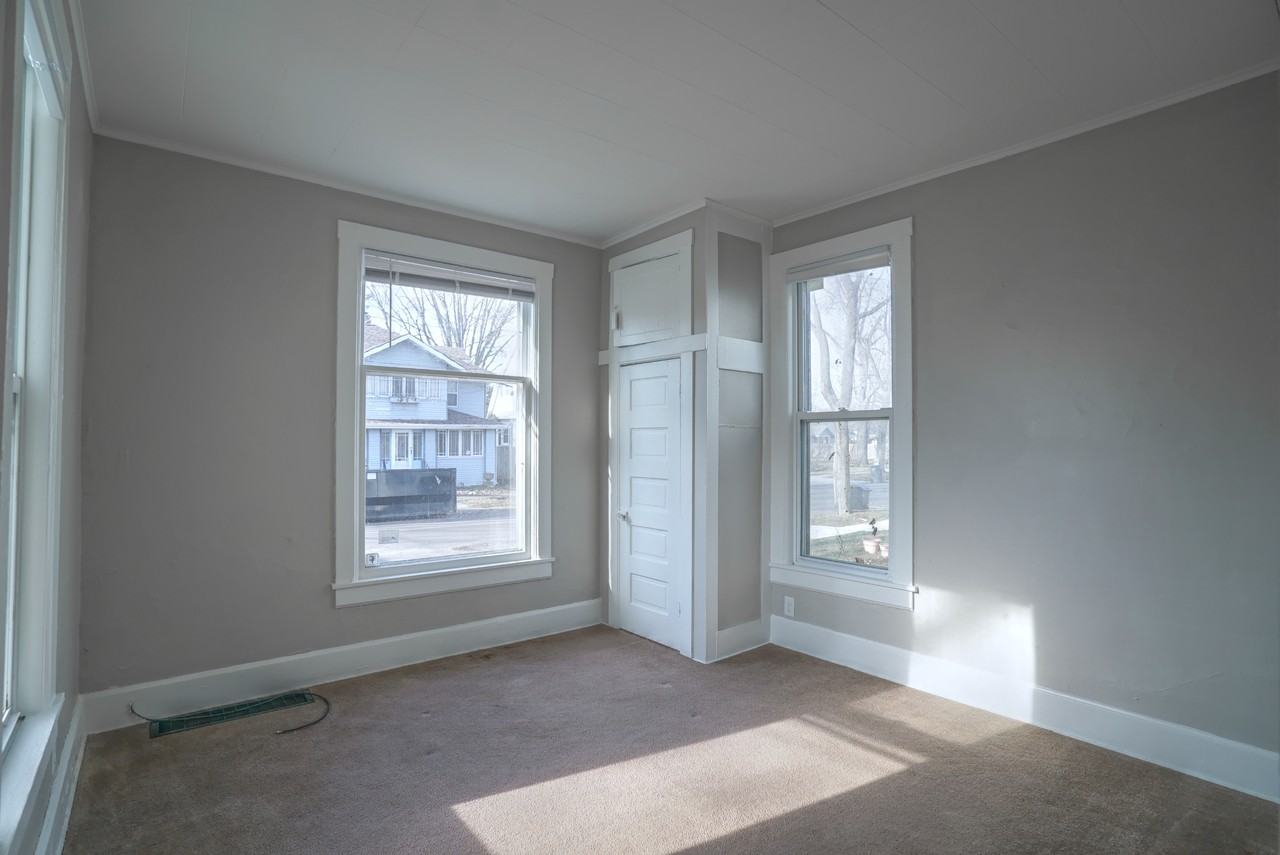 616 Liberty St - Photo 2 of 12