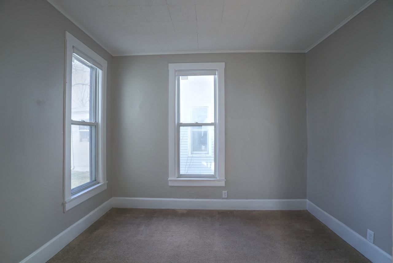 616 Liberty St - Photo 3 of 12
