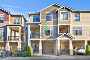 featured image of 3813 Ne 3rd Pl