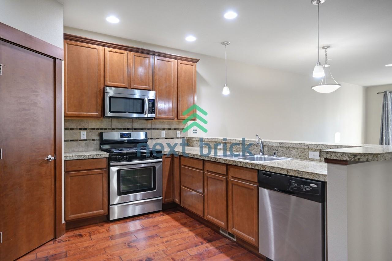 3813 Ne 3rd Pl - Photo 6 of 27
