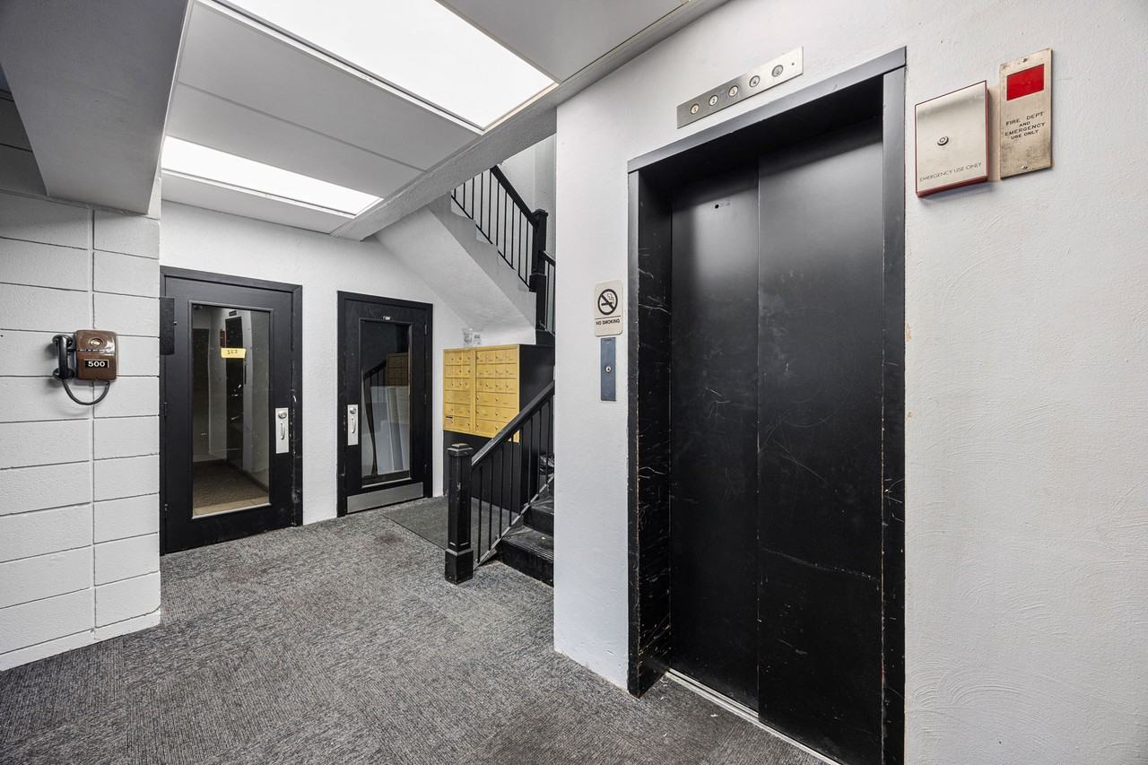 310 N Michigan St #402 - Photo 5 of 20