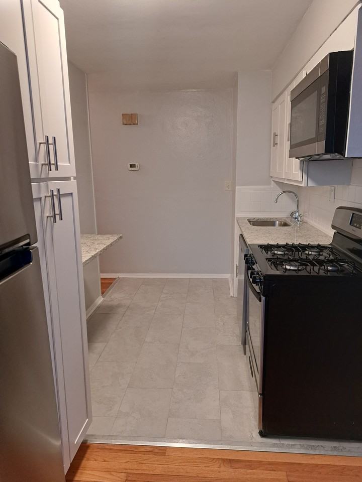 7608 Big Bend Blvd #A - Photo 5 of 9