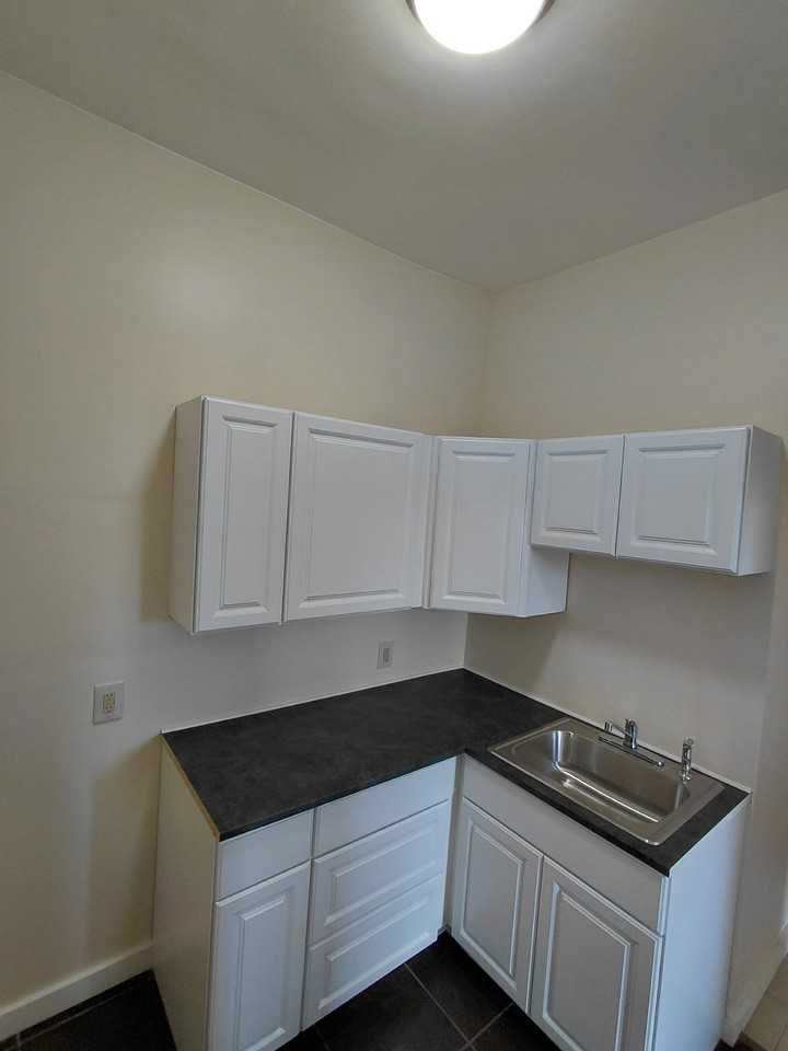 21 N Main St #16NMAIN - Photo 7 of 16