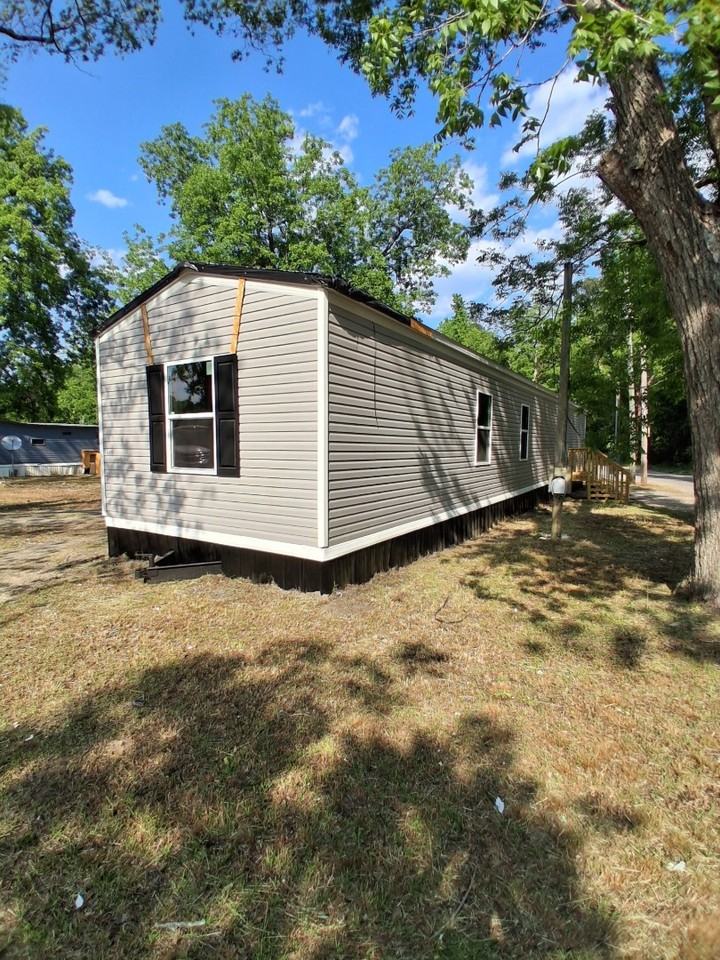 149 Fredrick St - Photo 3 of 17
