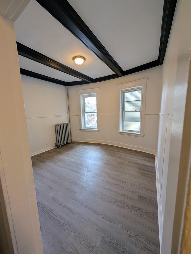 24 Coomes St #2R - Photo 5 of 6