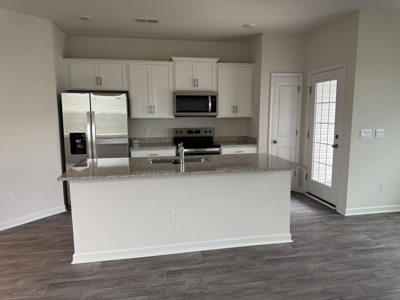 2840 Egert Dr - Photo 6 of 8