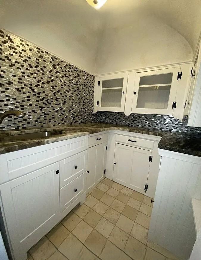 721 Camden Ave #7 - Photo 2 of 4