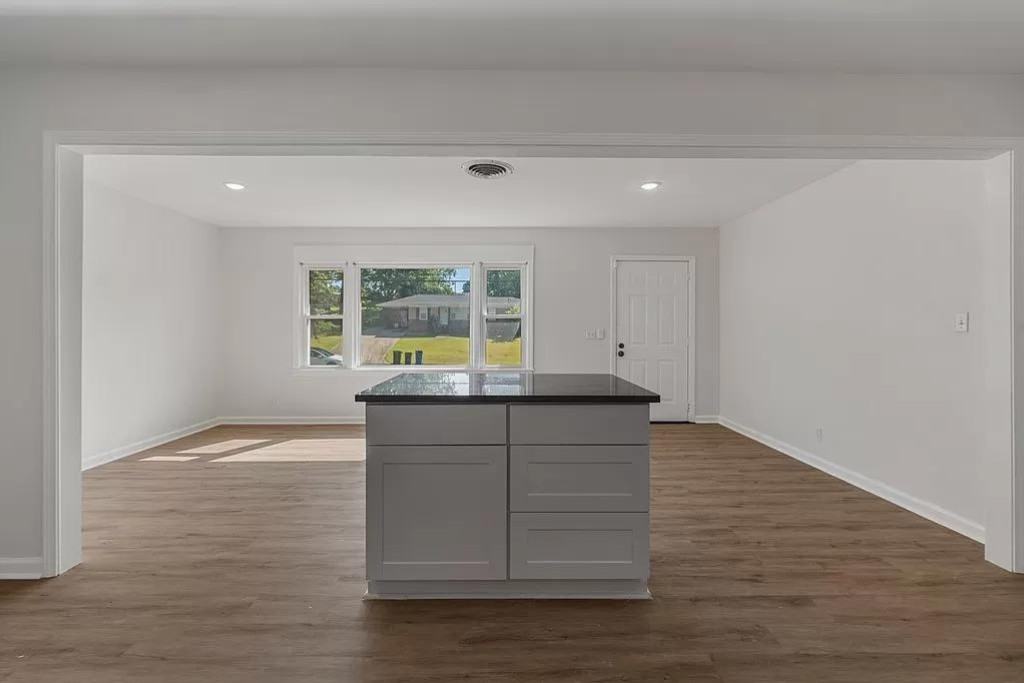 803 Lichfield Rd - Photo 7 of 18