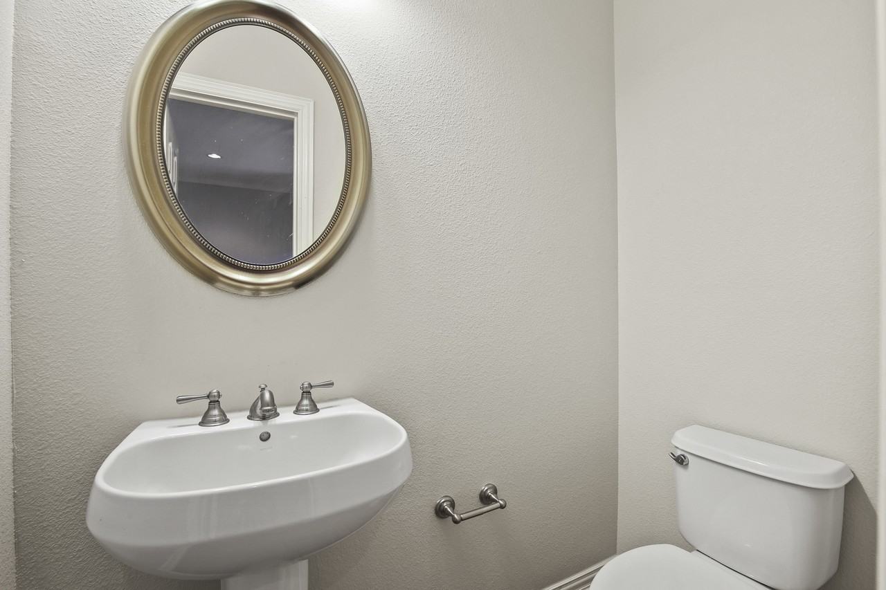 3119 Cedarplaza Ln - Photo 7 of 25
