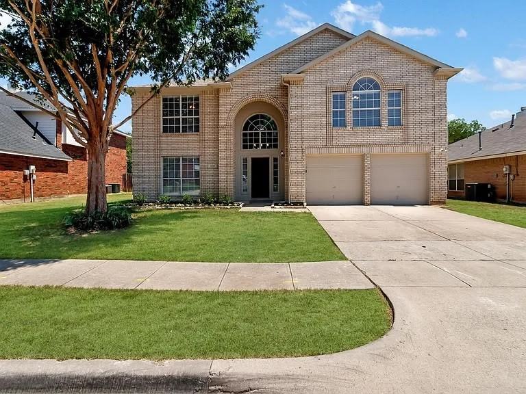 427 Magellan Rd - Photo 4 of 38