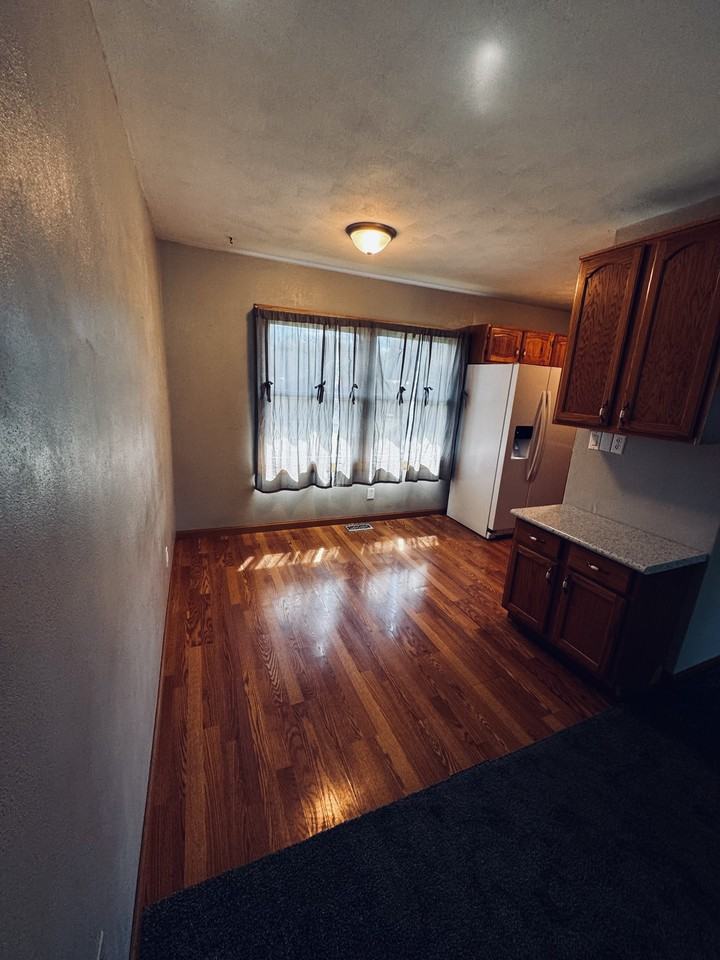 1108 N Algonquin Dr - Photo 4 of 19
