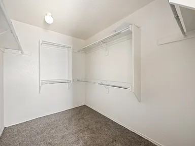211 Prentice Dr - Photo 2 of 20