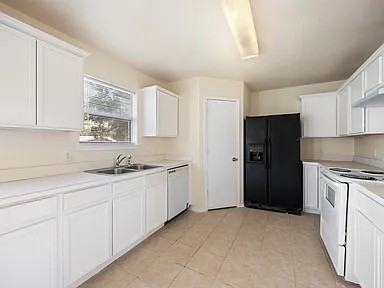 211 Prentice Dr - Photo 5 of 20