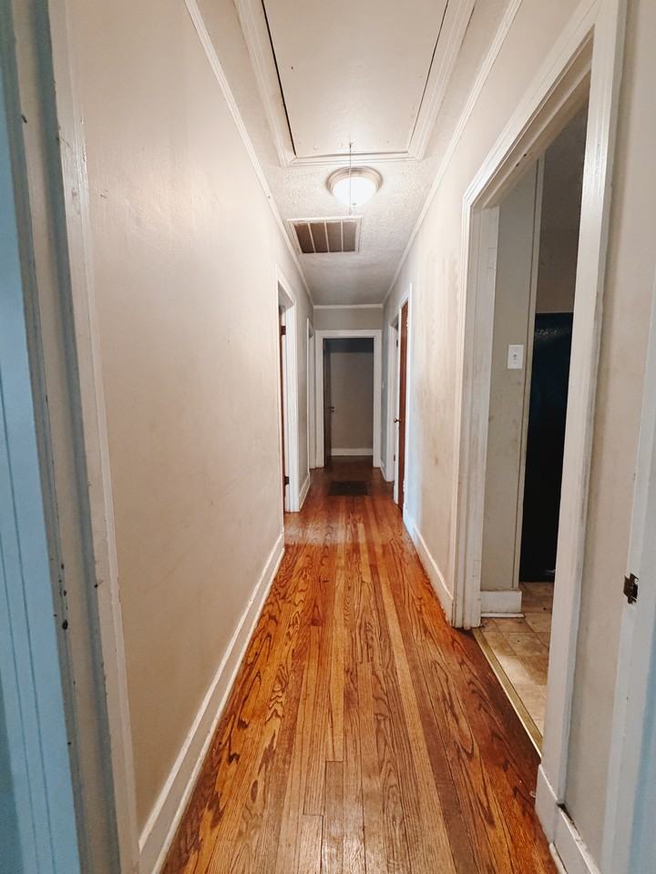 815 6th Ave N - Photo 7 of 9