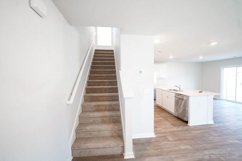 112 Red Admiral Ln - Photo 7 of 38