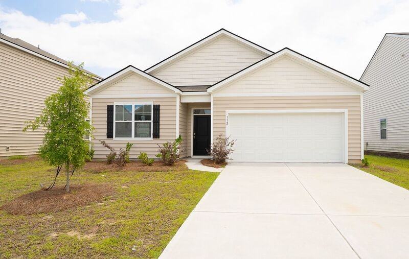 112 Windrush Pnes - Photo 4 of 39