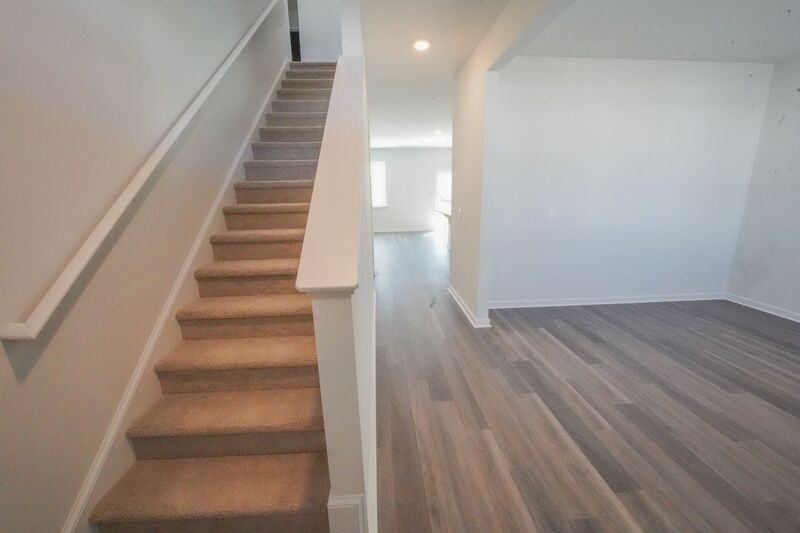 108 Windrush Pnes - Photo 4 of 50
