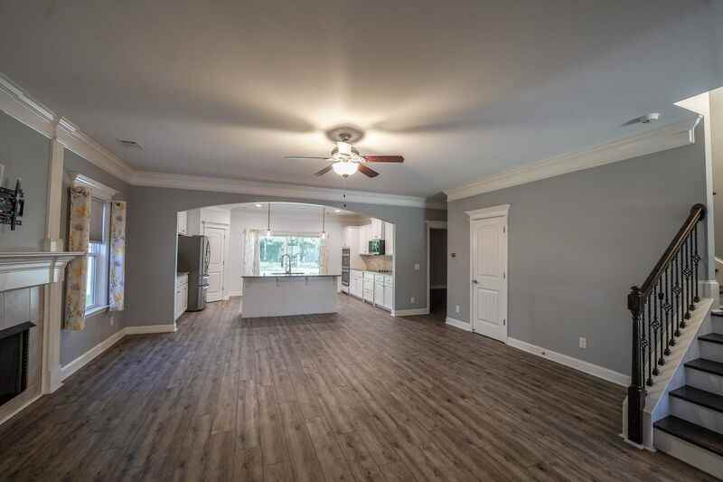 425 Wicklow Dr - Photo 6 of 30