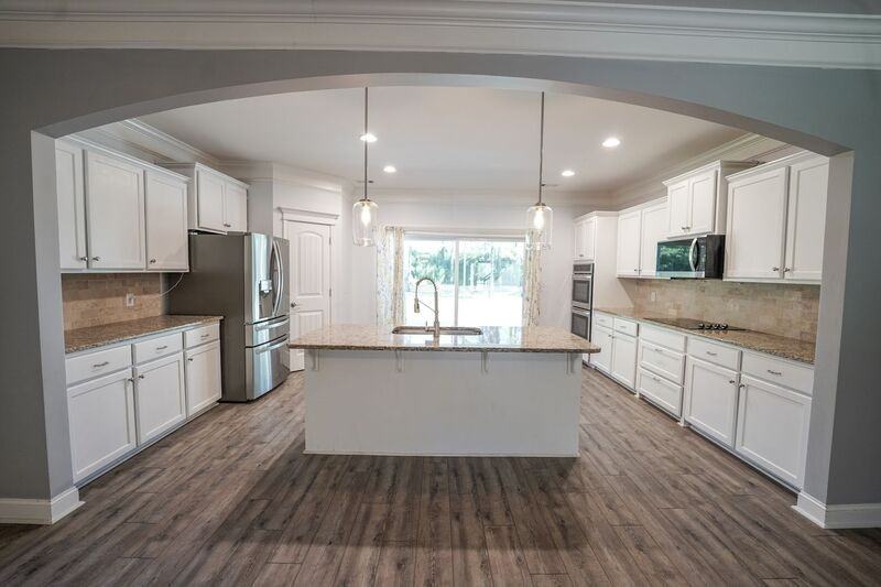 425 Wicklow Dr - Photo 7 of 30
