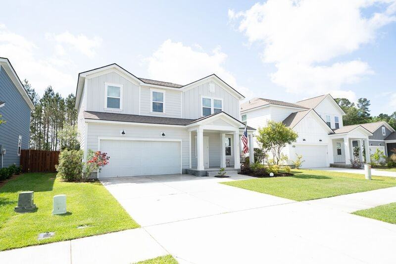 920 Longleaf Dr - Photo 3 of 5