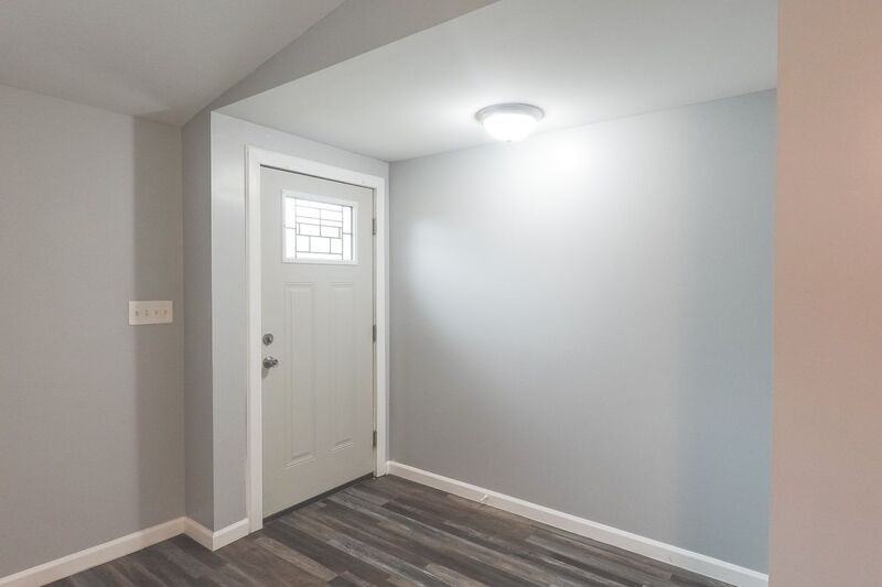 55 Peachtree Dr - Photo 4 of 26