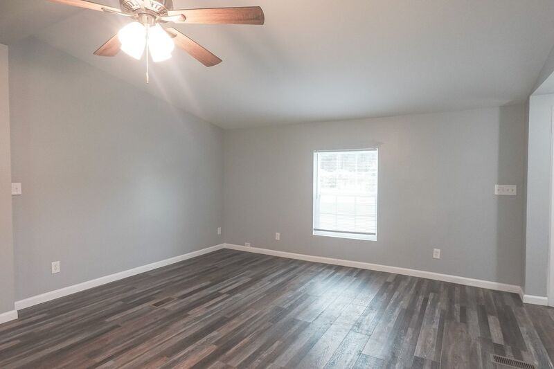55 Peachtree Dr - Photo 7 of 26