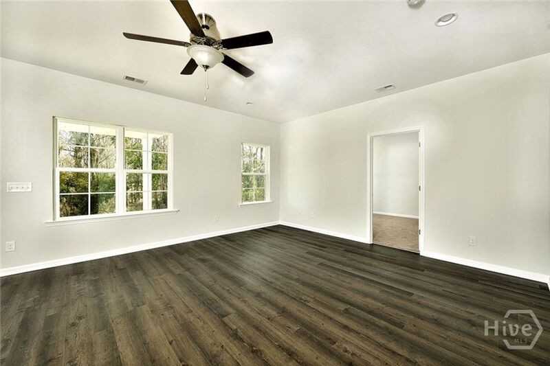 293 Mccrady Dr - Photo 7 of 31