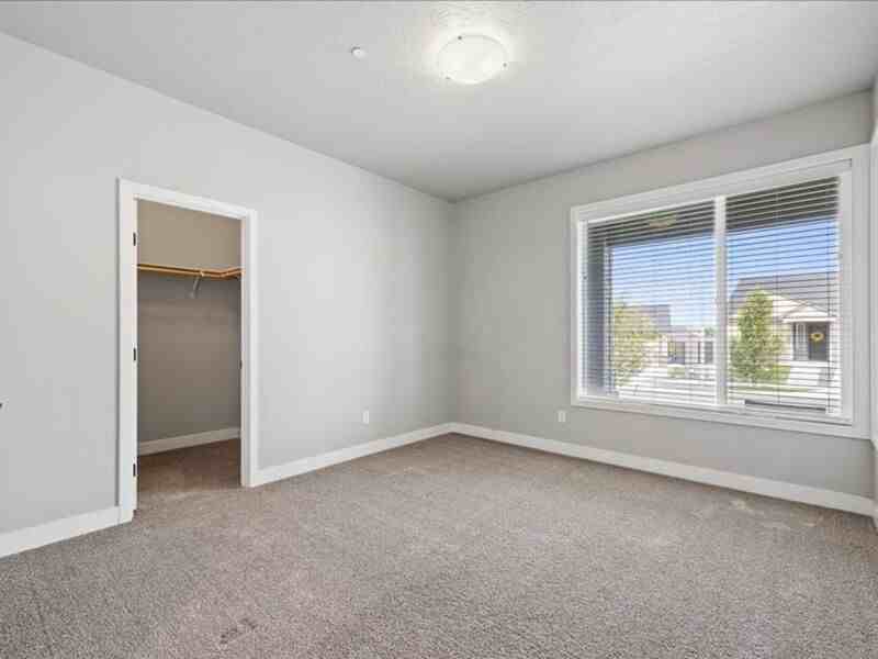 4725 Roark Dr - Photo 7 of 24