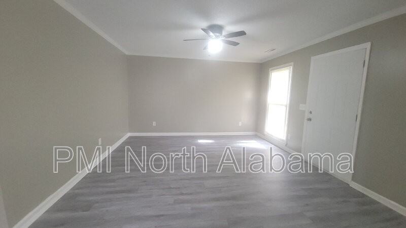 1502 Barrington Rd Nw #A - Photo 5 of 18