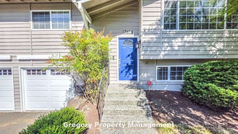 17606 Brook Blvd - Photo 3 of 31