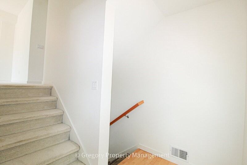 13824 N Creek Dr #802 - Photo 5 of 33