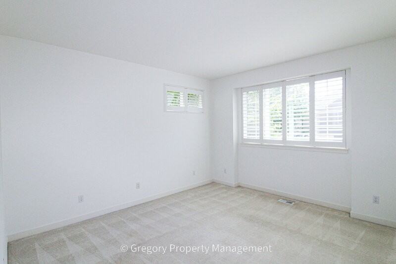 13824 N Creek Dr #802 - Photo 6 of 33
