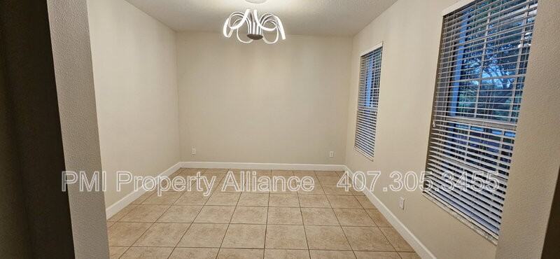 7118 Broomshedge Trl - Photo 2 of 20