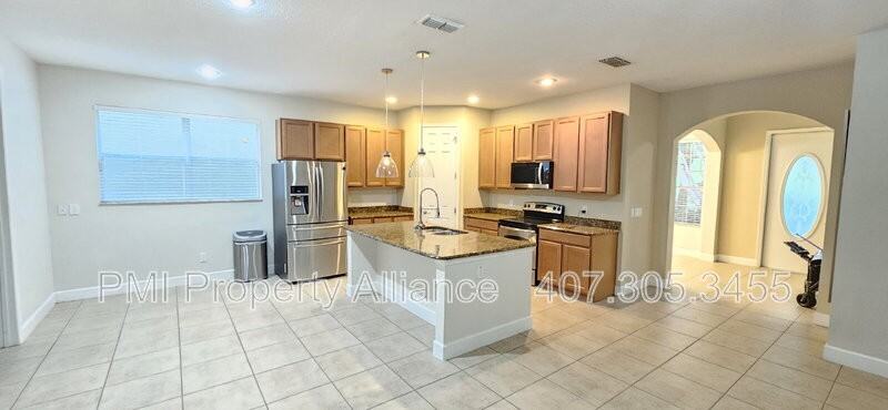 7118 Broomshedge Trl - Photo 3 of 20