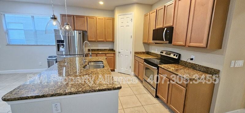 7118 Broomshedge Trl - Photo 4 of 20