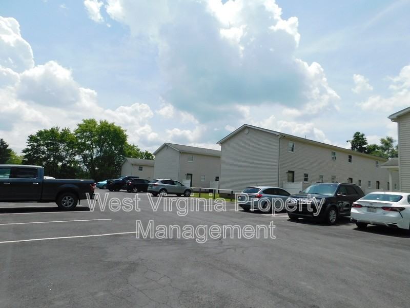 581 Prosperity Rd #206 - Photo 4 of 10