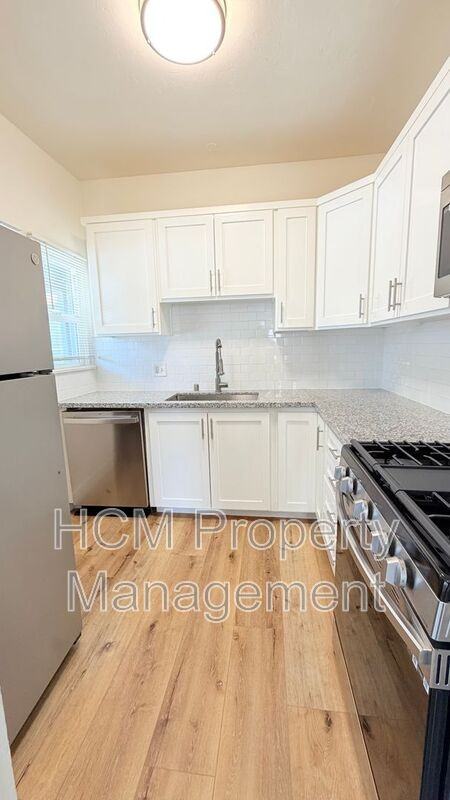 202 E Walnut St #216 - Photo 7 of 11