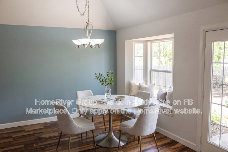 8321 Nw 84th St - Photo 3 of 18