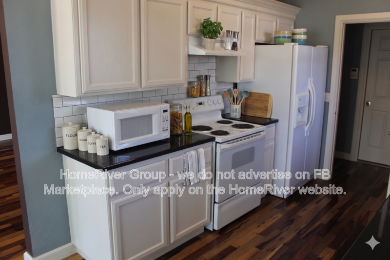 8321 Nw 84th St - Photo 6 of 18