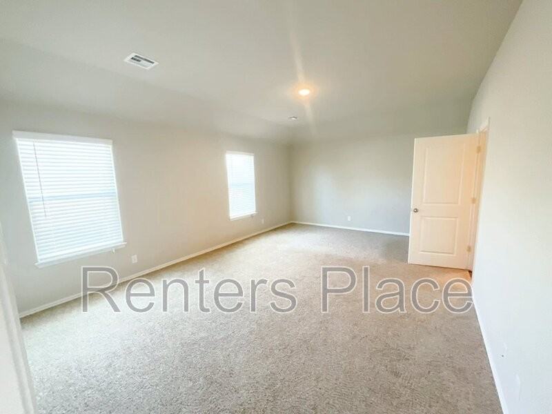 3318 N 23rd West Ave - Photo 7 of 17